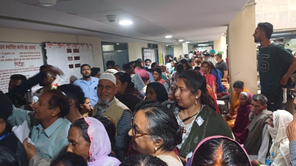 Contract workers strike in Chandigarh PGI