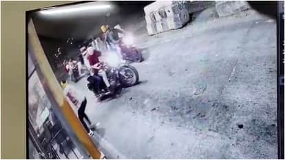 Employees assaulted at toll plaza in Datia miscreants also opened fire two died