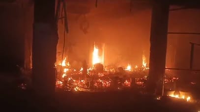 Fire breaks out in a car showroom in Ghaziabad