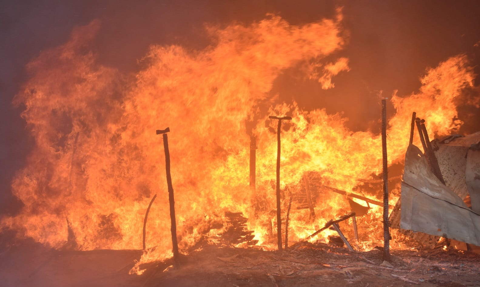 Rakhi Mandi fire, Ashes of all-round destruction, some's hopes burnt and others' hopes burnt