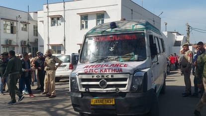 जम्मू: पहली बार गैंगस्टरों के साथ मुठभेड़ में पुलिस अफसर बलिदान, तीन साल में इस तरह का पांचवां हमला Jammu: For the first time a police officer was sacrificed in an encounter with gangsters