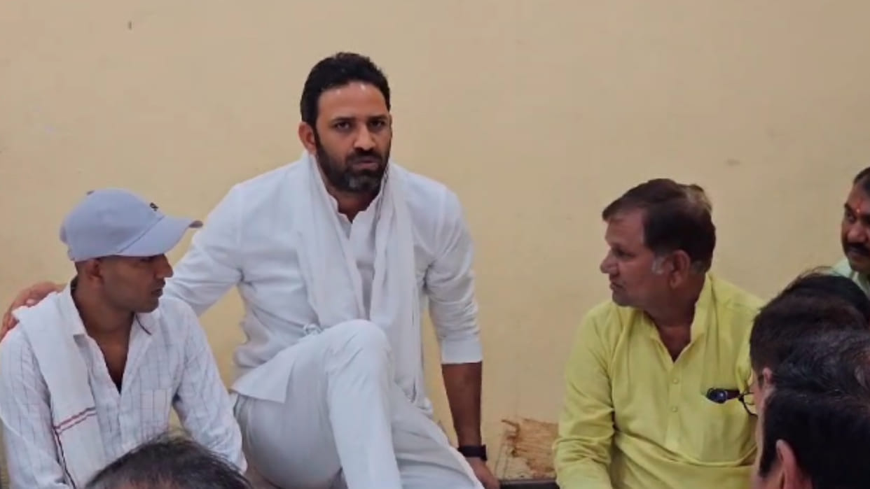 Former Minister Yadav bluntly on leaders going to BJP, said-These people are going for their personal interest