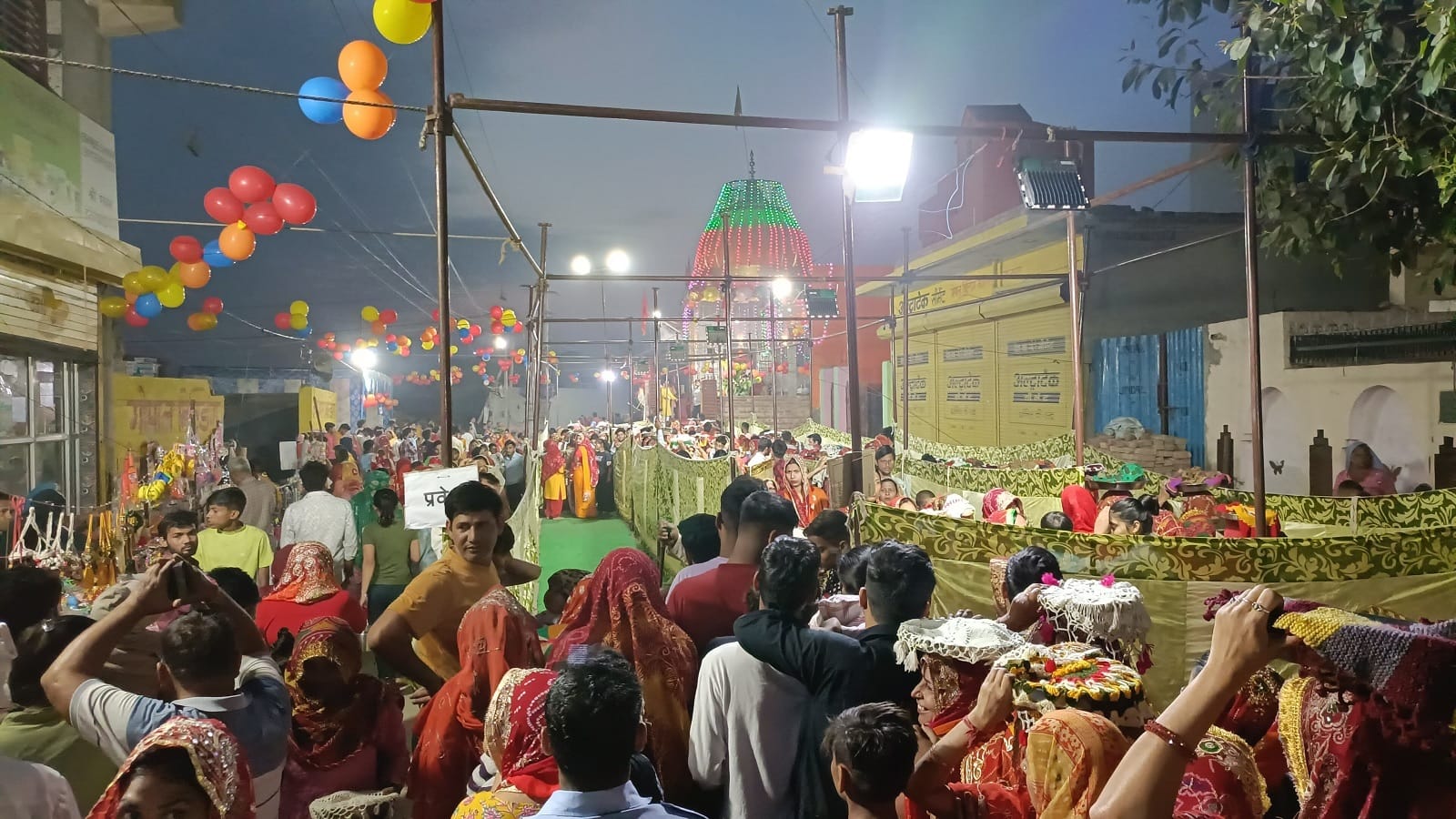Long queue for darshan of Maa Buddha in Jhajjar, crowd gathered at fair of Mata Shitala in Mahendragarh