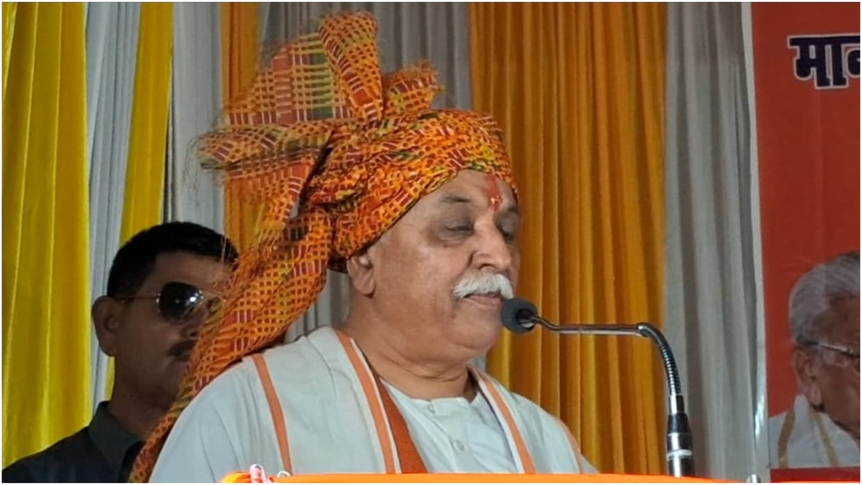 Praveen Togadia gave statement, 'Hindus are not safe in the country, PM Modi is coming to Bihar'
