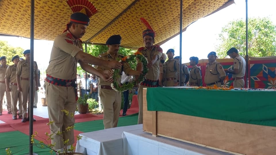DGP rr swain Vows Aggressive Crackdown on Crime during Wreath laying ceremony of Martyr PSI Deepak Sharma