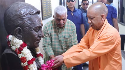 CM Yogi Adityanath Visit to Kashi meeting with BJP Workers in Varanasi