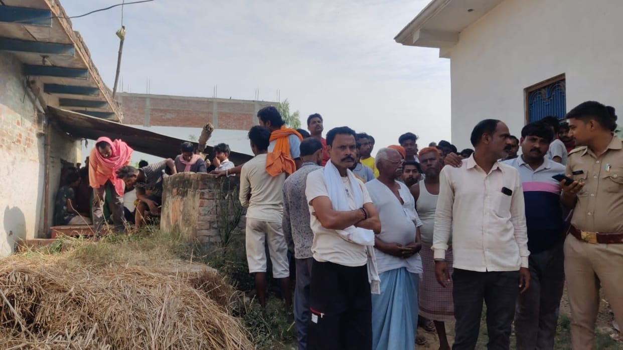 Dead body found in well at Gopiganj in Bhadohi