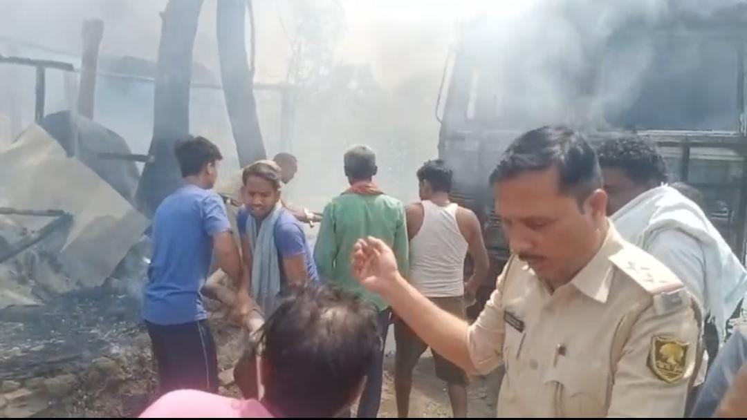 Bihar News: Truck caught fire, car caught fire in Vaishali; Petrol Pump, Fire Protection, Fire Brigade