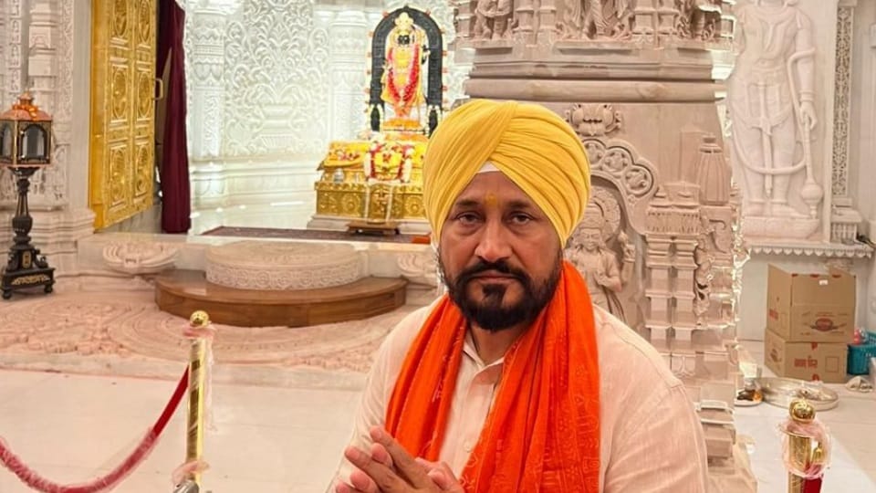 Former Punjab CM Charanjit Channi and his wife offered prayers at Ram temple in Ayodhya