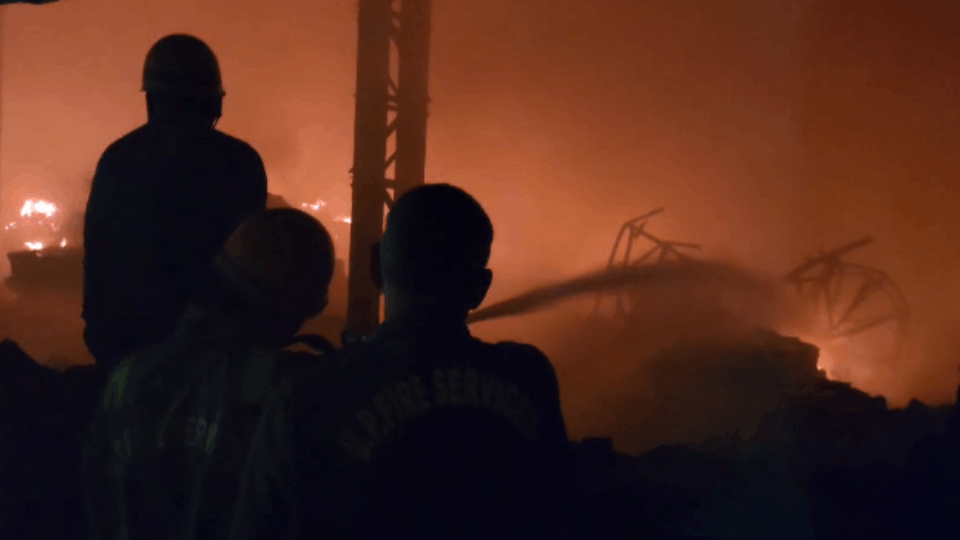 massive fire broke out in a factory near Lal Kuan
