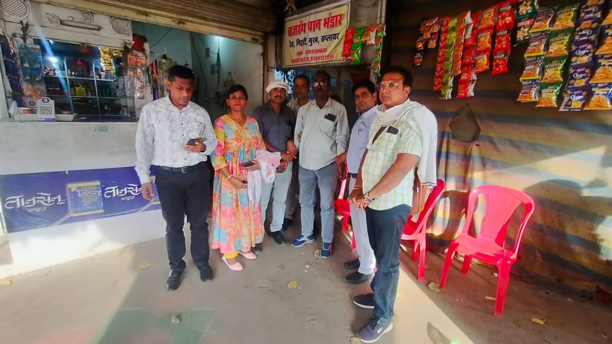 MP News: Deputy Ranger and Ranger were demanding bribe of Rs 19 thousand for permission to transport teak, cau