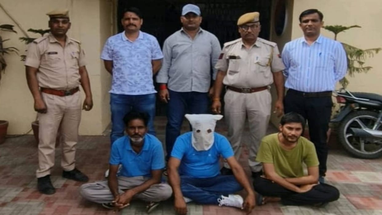 Sirohi Crime Three accused of gang that snatched Rs 10 lakh from marble businessman arrested