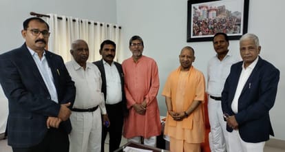 Lawyers meet CM Yogi Adityanath for Missing advocate for 9th day in varanasi