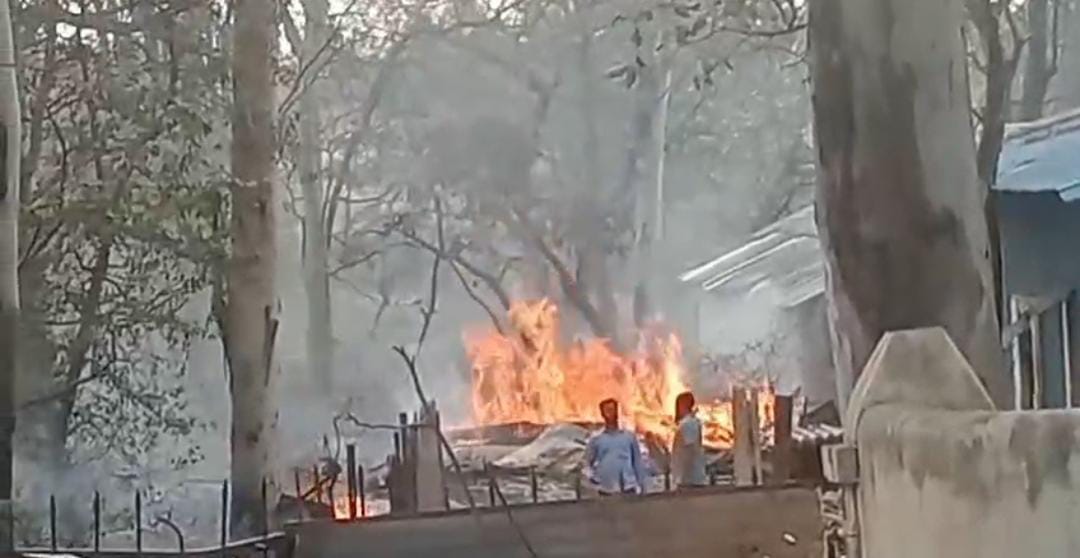 Fire breaks out in railway compound, junk worth lakhs destroyed