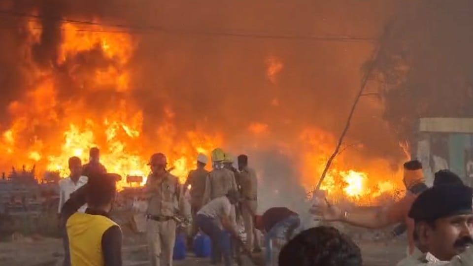 Raipur News: Transformer blast in electricity department premises; A massive fire broke out