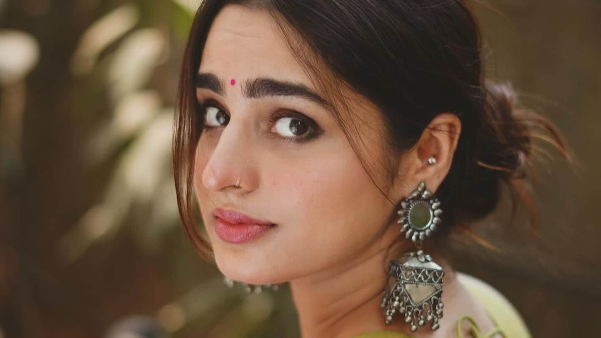 BB fame Ayesha Khan talks about casting couch said I dont ever want to put myself in an uncomfortable position