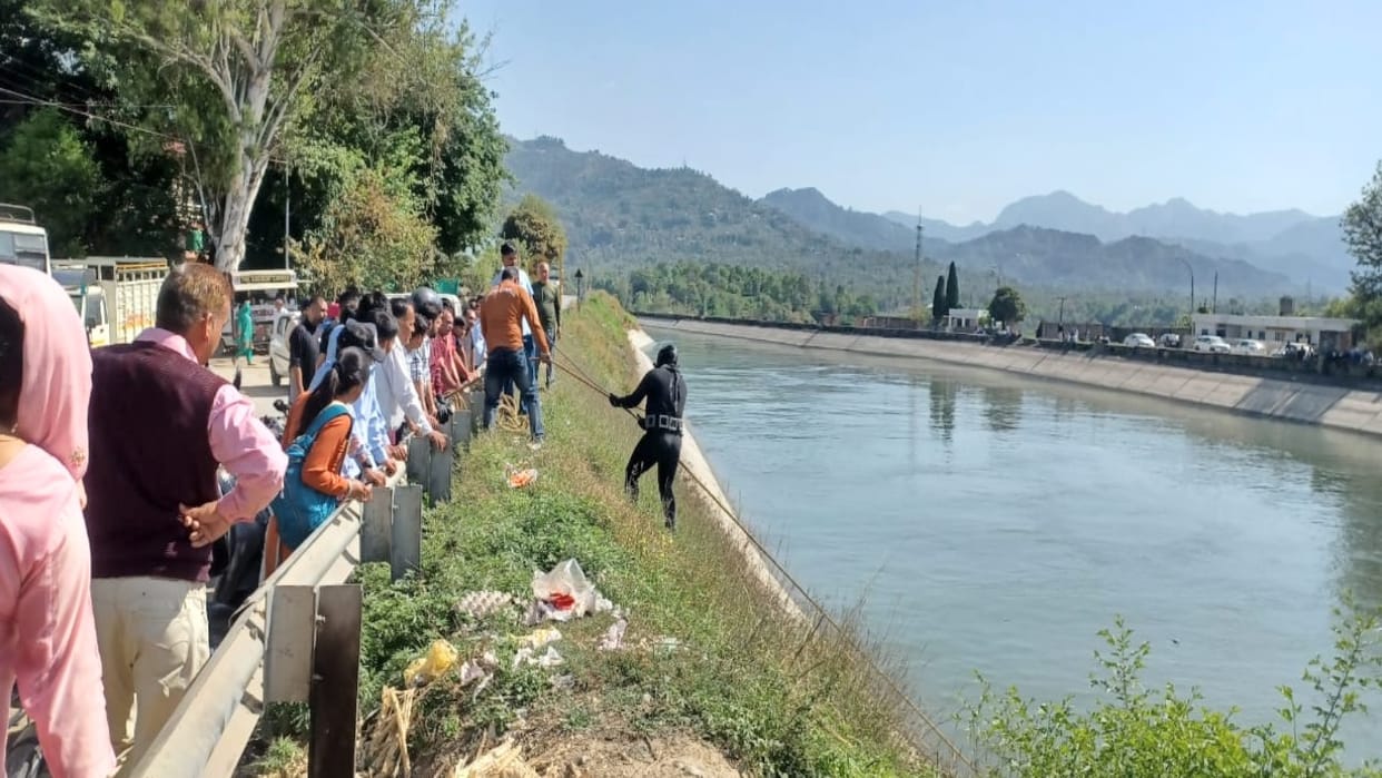 Fear of two youth drowning in BBMB canal, divers engaged in search
