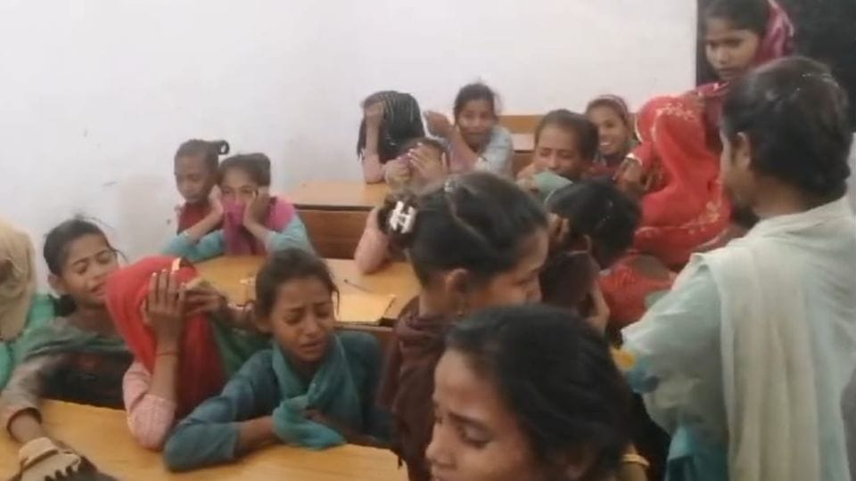 Children cried bitterly when teacher was transferred in Amroha