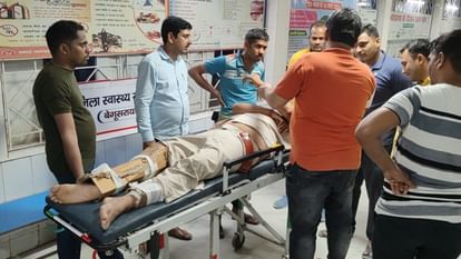 Begusarai: During vehicle checking, two youths riding a bike hit two policemen, ASI's condition critical