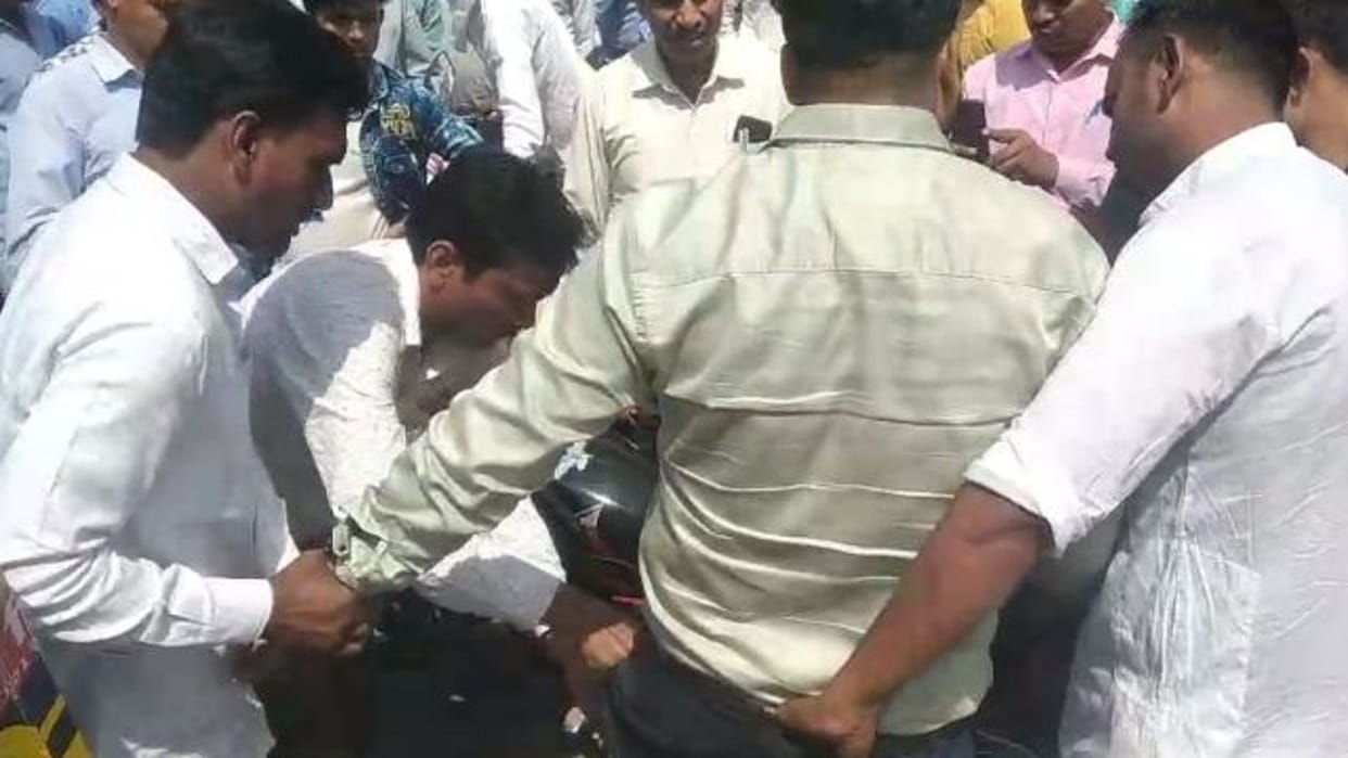 Child welfare committee coordinator arrested for taking bribe in Bareilly