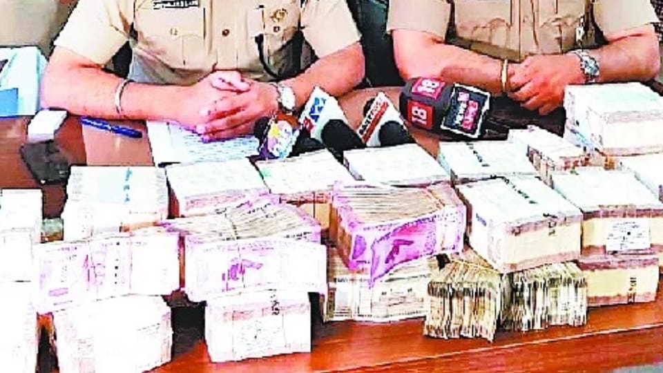 Hawala money can come from Delhi in Haryana during Loksabha Election, intelligence agency report