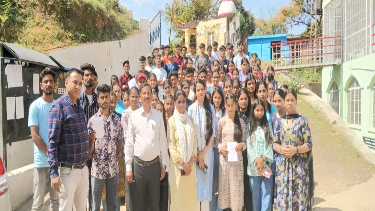 hgu BA first year political science paper out of syllabus,