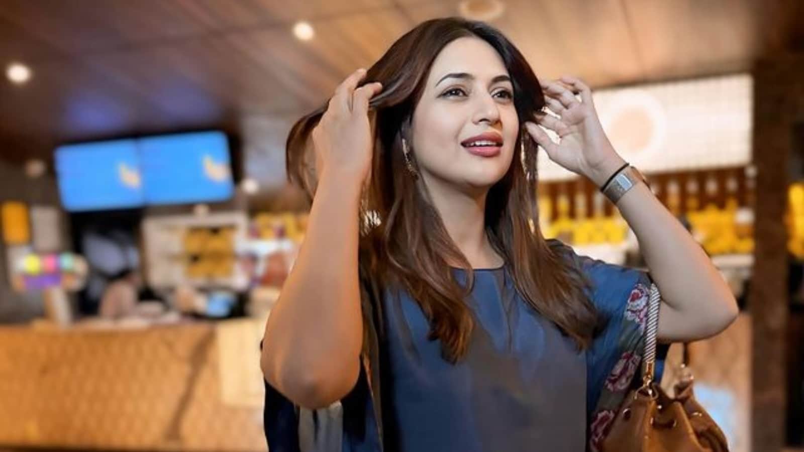 Divyanka Tripathi Reveals Peoples Misguided her in Career Recalls Fight With Banoo Main Teri Dulhann Co-star