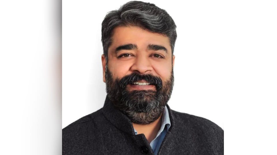 Election Commission issued notice to Minister Aseem Goyal for violating code of conduct