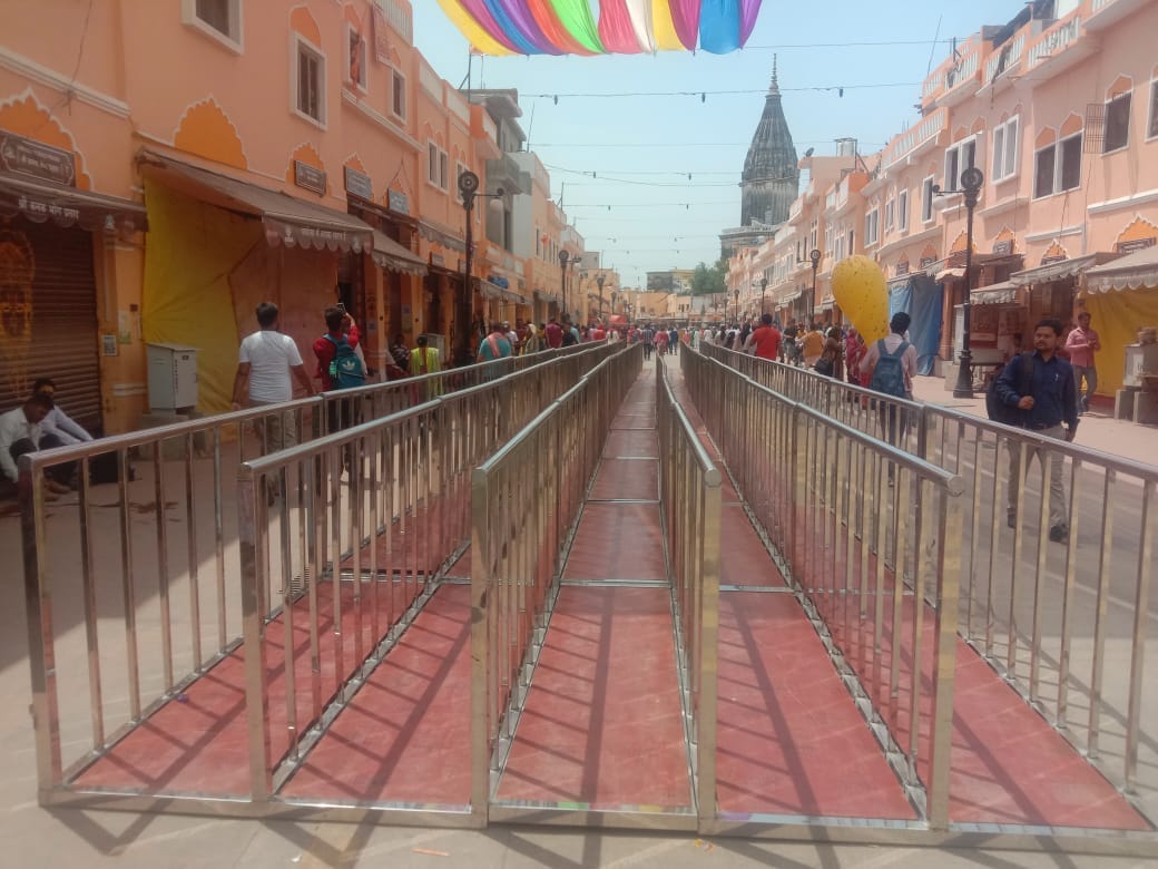 Businessmen closed their shops to show protest in Ayodhya.
