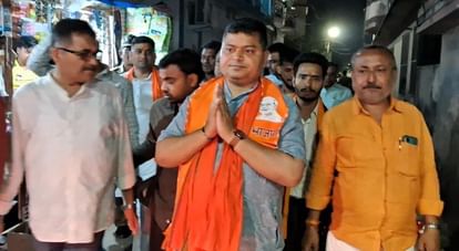 Lok Sabha : 'केवट ने राम की नैया पार लगाई थी, हम मोदी की लगाएंगे'- मुकेश सहनी के पुराने विश्वासी ने किया तंज Lok Sabha Election: BJP leader Rajbhushan Nishad attacks Mukesh Sahni; Kevat Samaj, Muzaffarpur, VIP