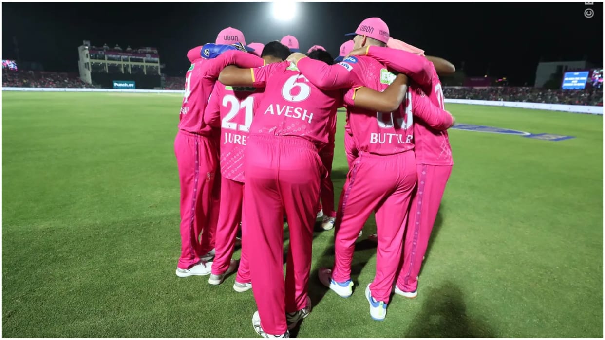 IPL 2024: Rajasthan Royals Played with Pink Jersey against Royal Challengers Bangalore