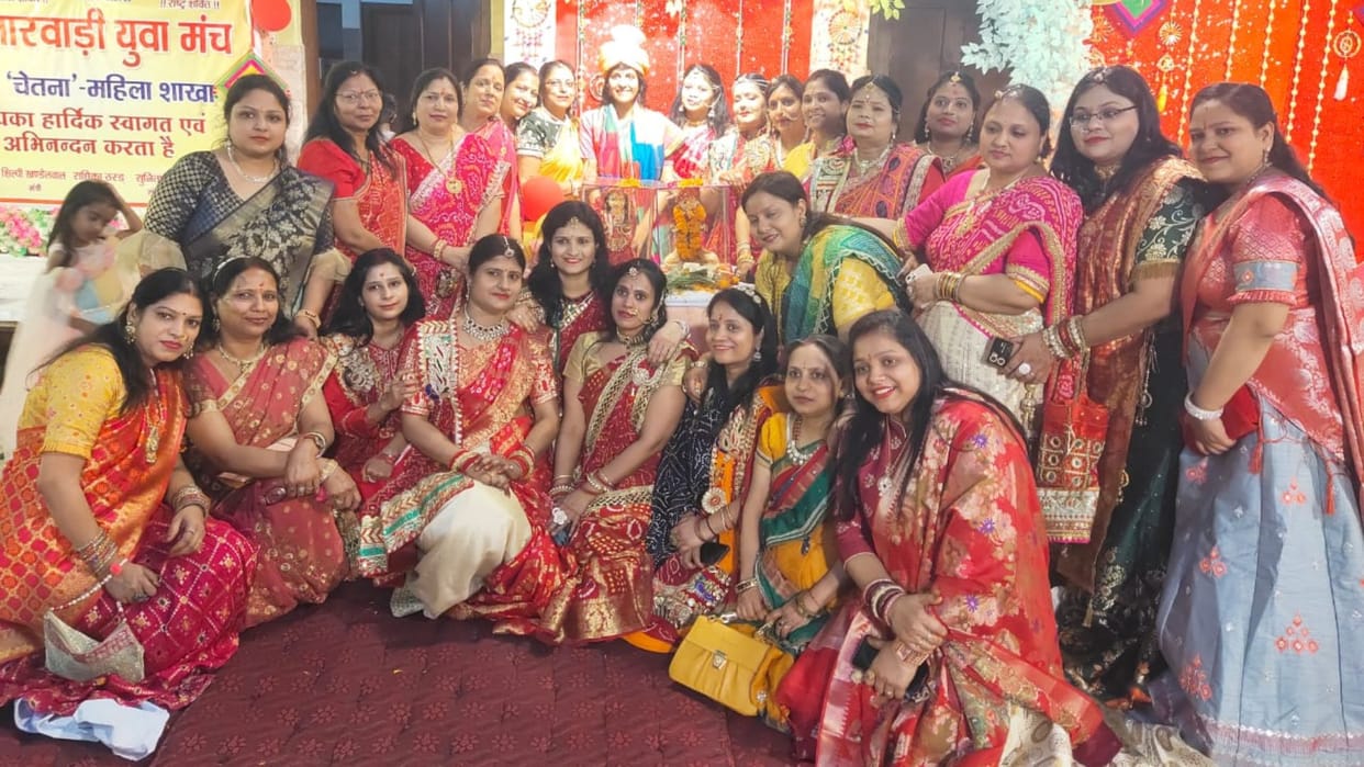 Women present dance Gangaur Utsav in Mau
