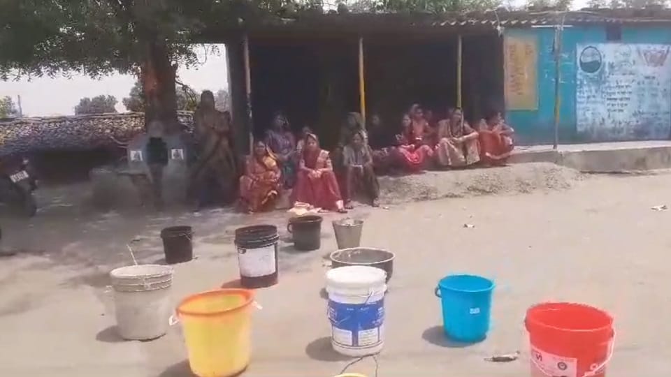Water is not reaching the higher places villagers are upset said they are having to drink polluted water