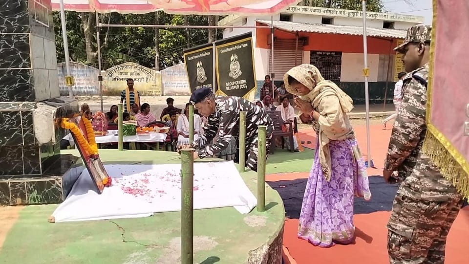 Tribute to soldiers who sacrificed their lives Leo Khes wife became emotional remembering her husband in Jashp
