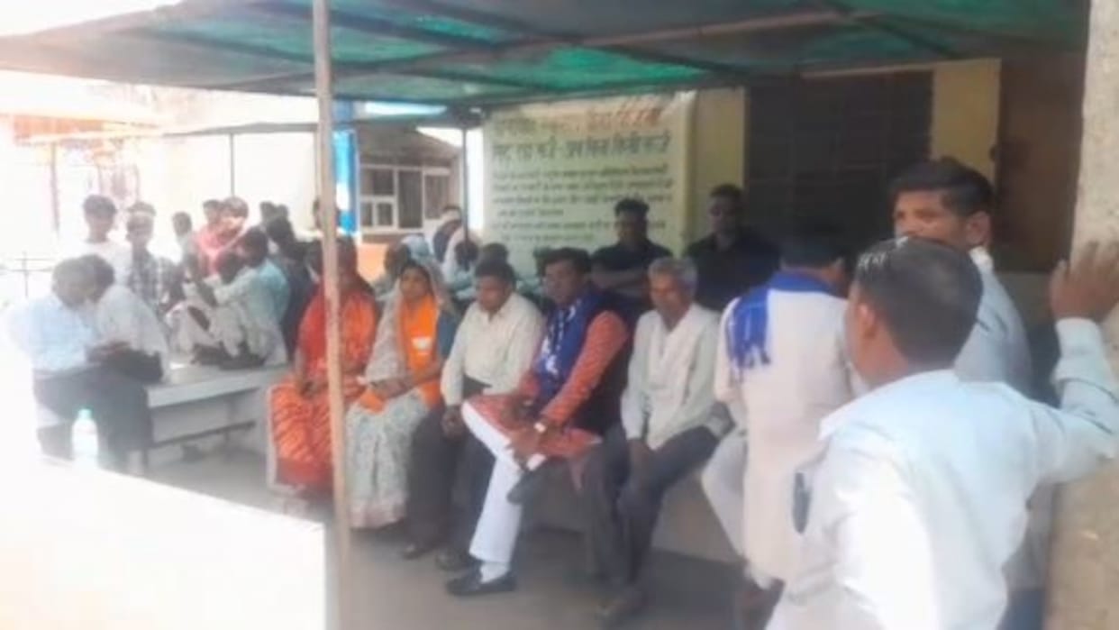 Karauli News: Protest by family members ends over death of youth due to collision with roadways bus