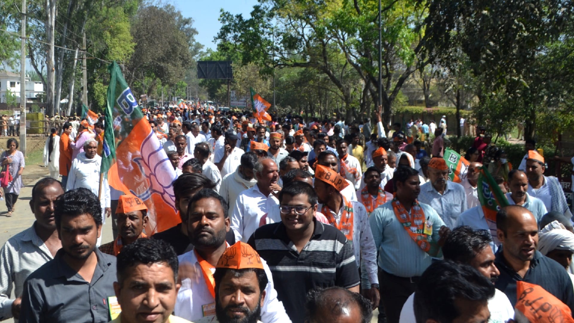 PM Modi rally Saharanpur, people were desperate to see of Prime Minister