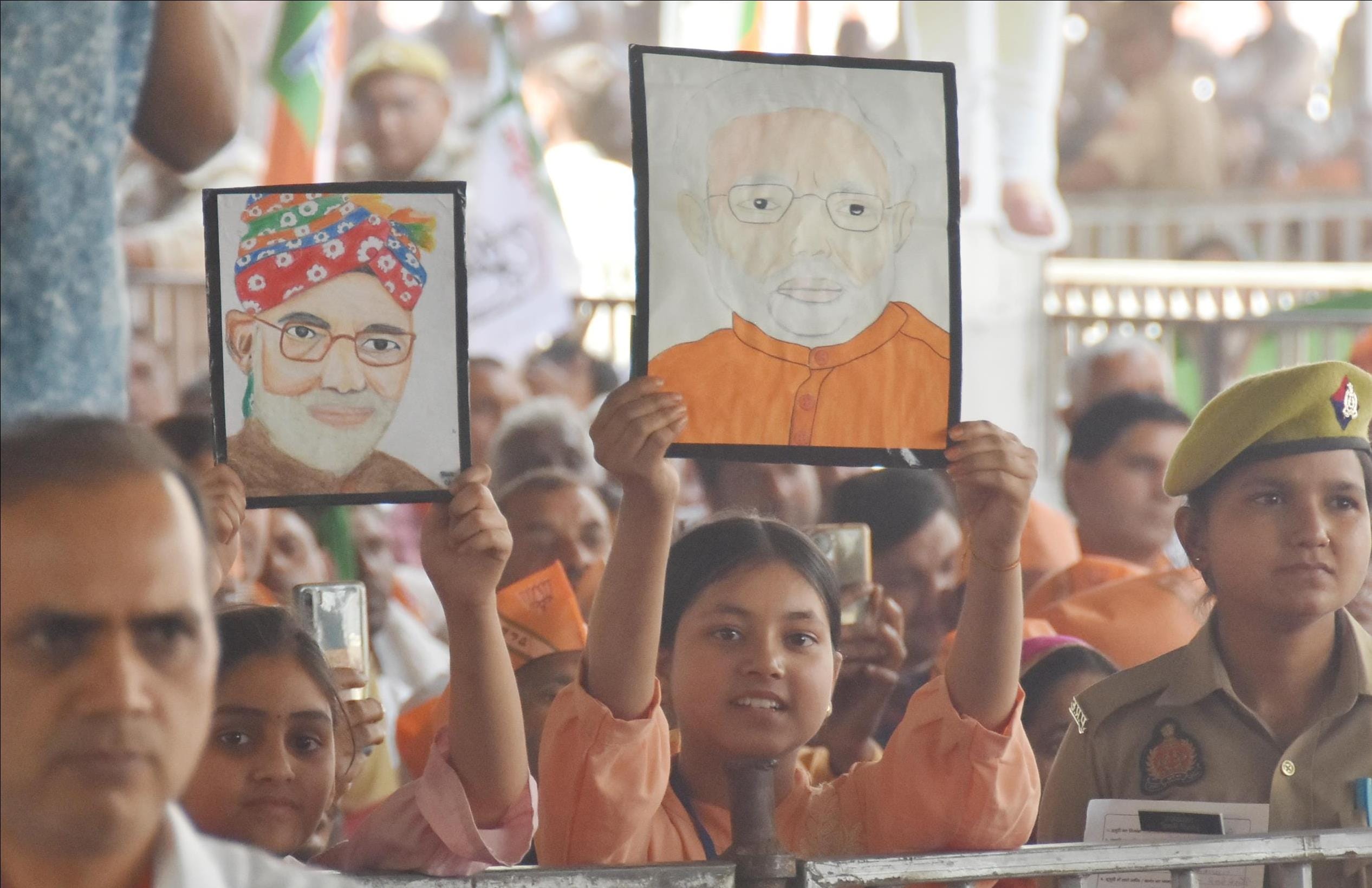 Enthusiasm was seen among elders and children in PM Modi rally in Saharanpur, see pictures