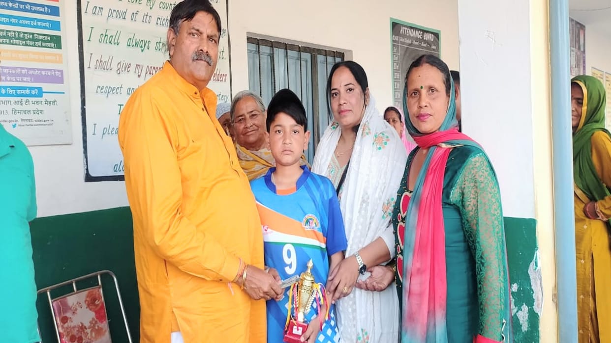 Shivam is fighting serious illness, doesn't even have parents, still earned name in hockey