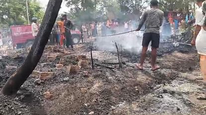 Vaishali: 21 houses burnt due to fire in 3 Panchayat areas, 1 youth died due to scorching, elderly injured