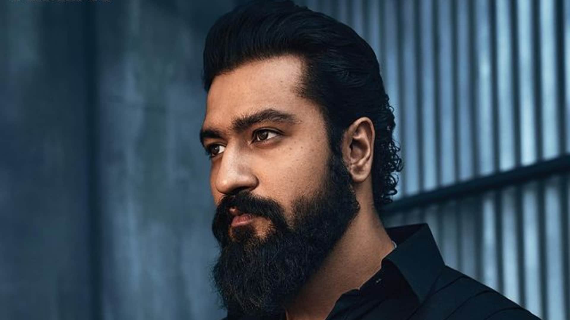 Vicky Kaushal Wrap Up Chhava Wai Shooting with Rashmika Mandanna Shares Photo from the set