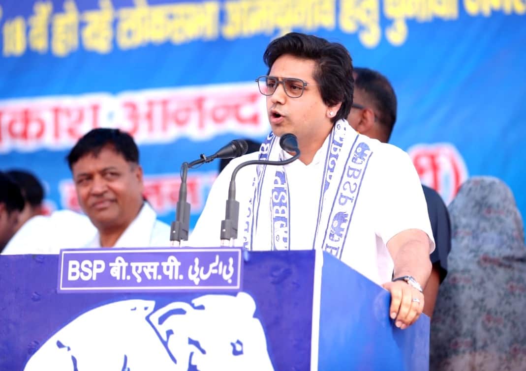 BSP Akash Anand started election campaign like a  well politician, hit back at Chandrashekhar