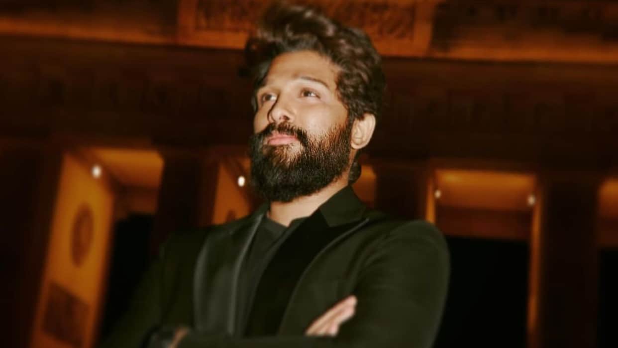 Pushpa 2 star allu arjun celebrating his birthday click here to know about his top 5 films pushapa arya vedam