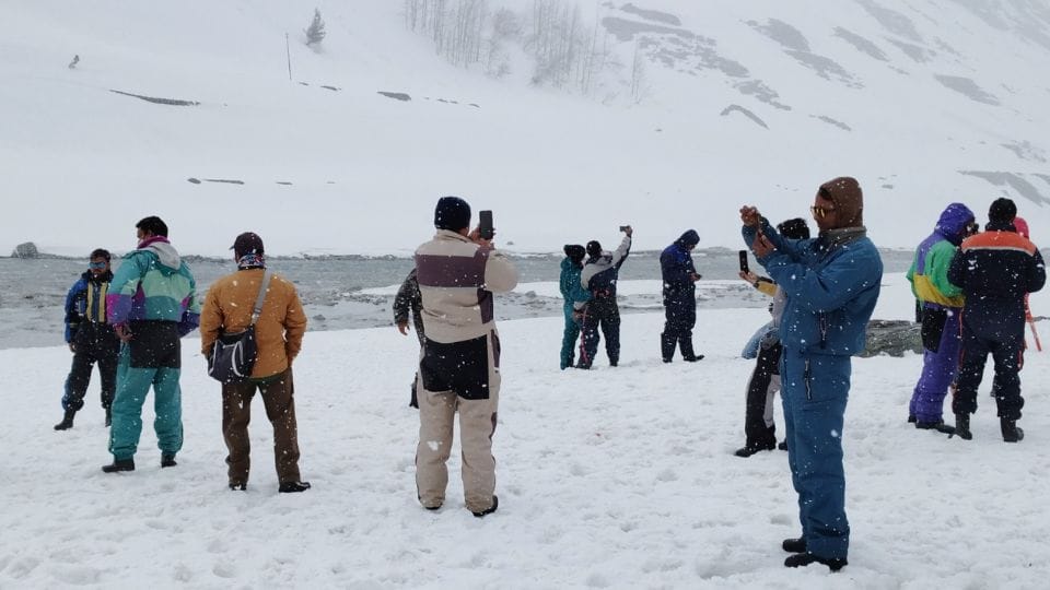 Snowfall in northern part of Rohtang Pass, Koksar and Atal Tunnel Rohtang Himachal Weather