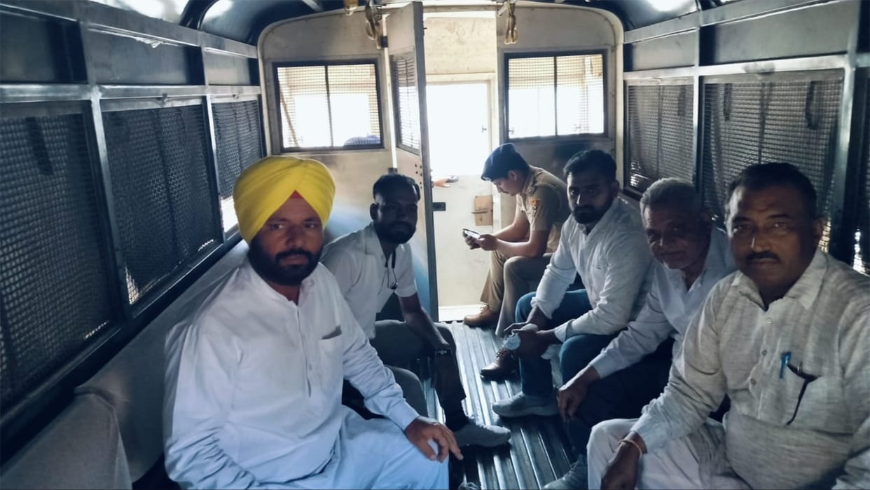 Haryana: Police took AAP leaders into custody in Tohana