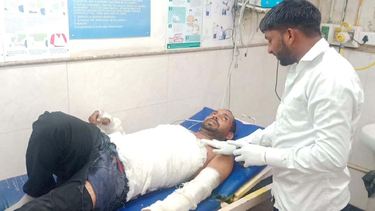 Traffic police asked to come to chowki auto driver attempted suicide
