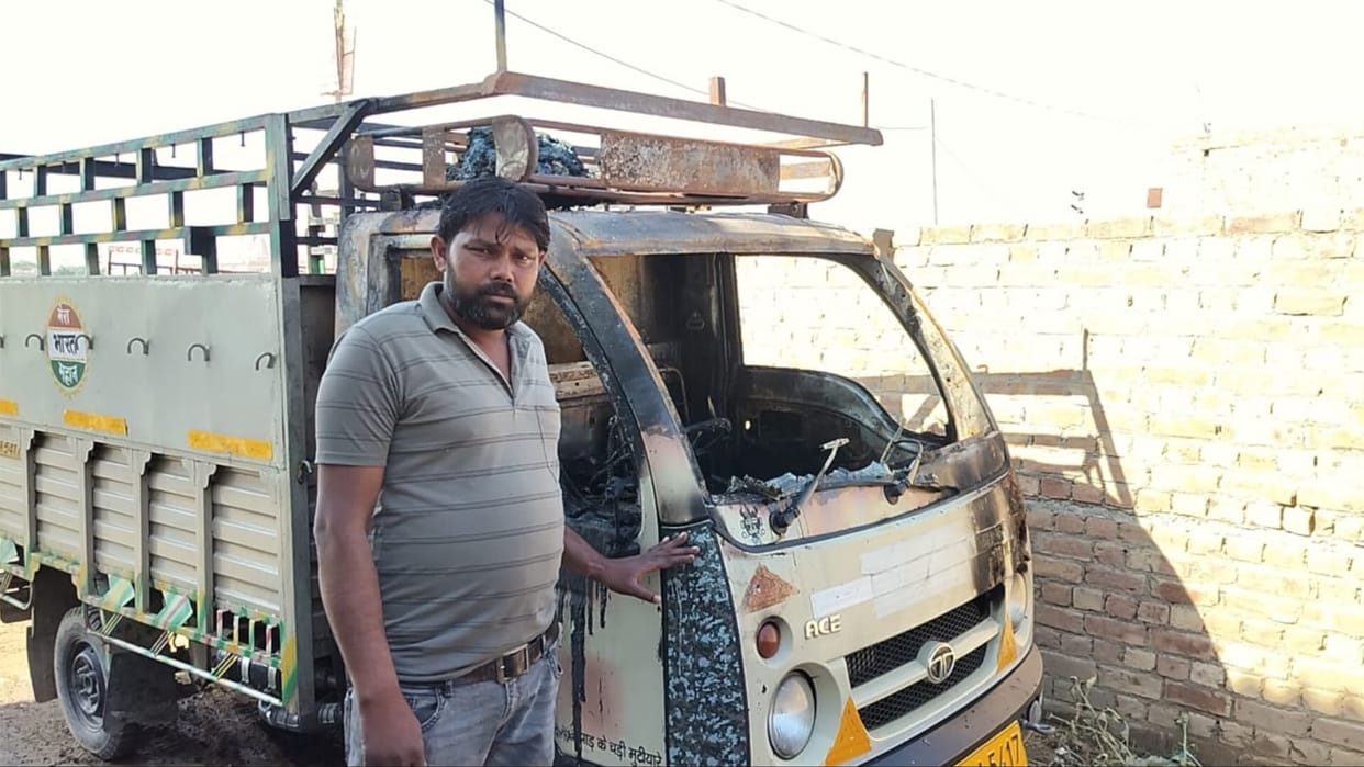 Tohana: A car parked in the street caught fire late night in Gupta Colony