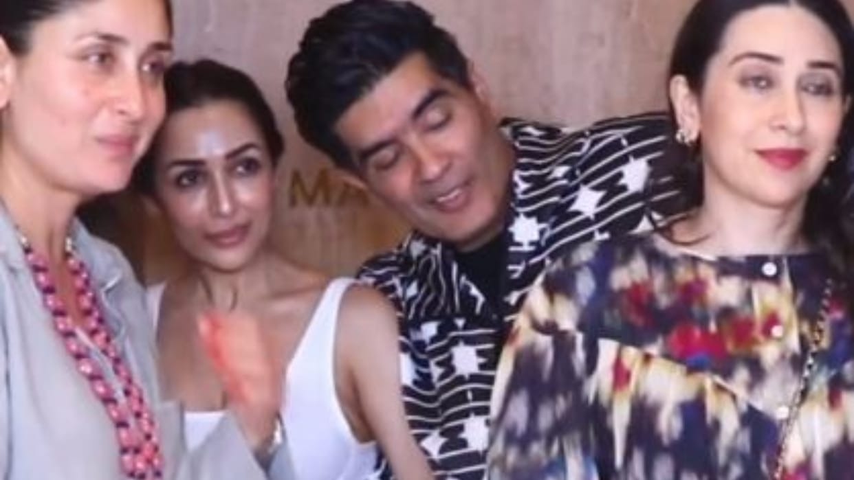 Crew Actress Kareena Kapoor Girl Gang Party at Manish Malhotra House with Karisma Kapoor Malaika Amrita Arora