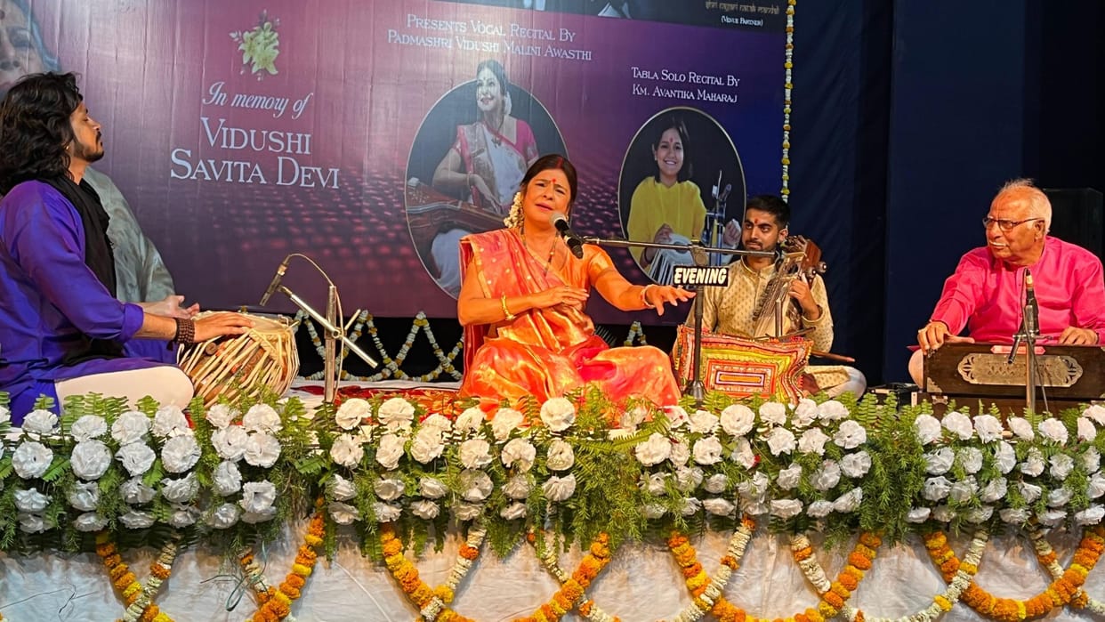 Malini Awasthi performed in nagari natak mandali varanasi