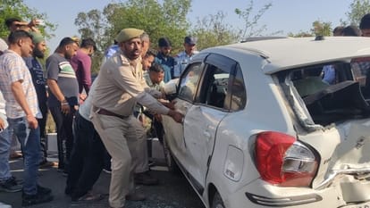 accident on Jammu Pathankot Highway in dayala chack kathua 11 vehicles collided one dead four injured