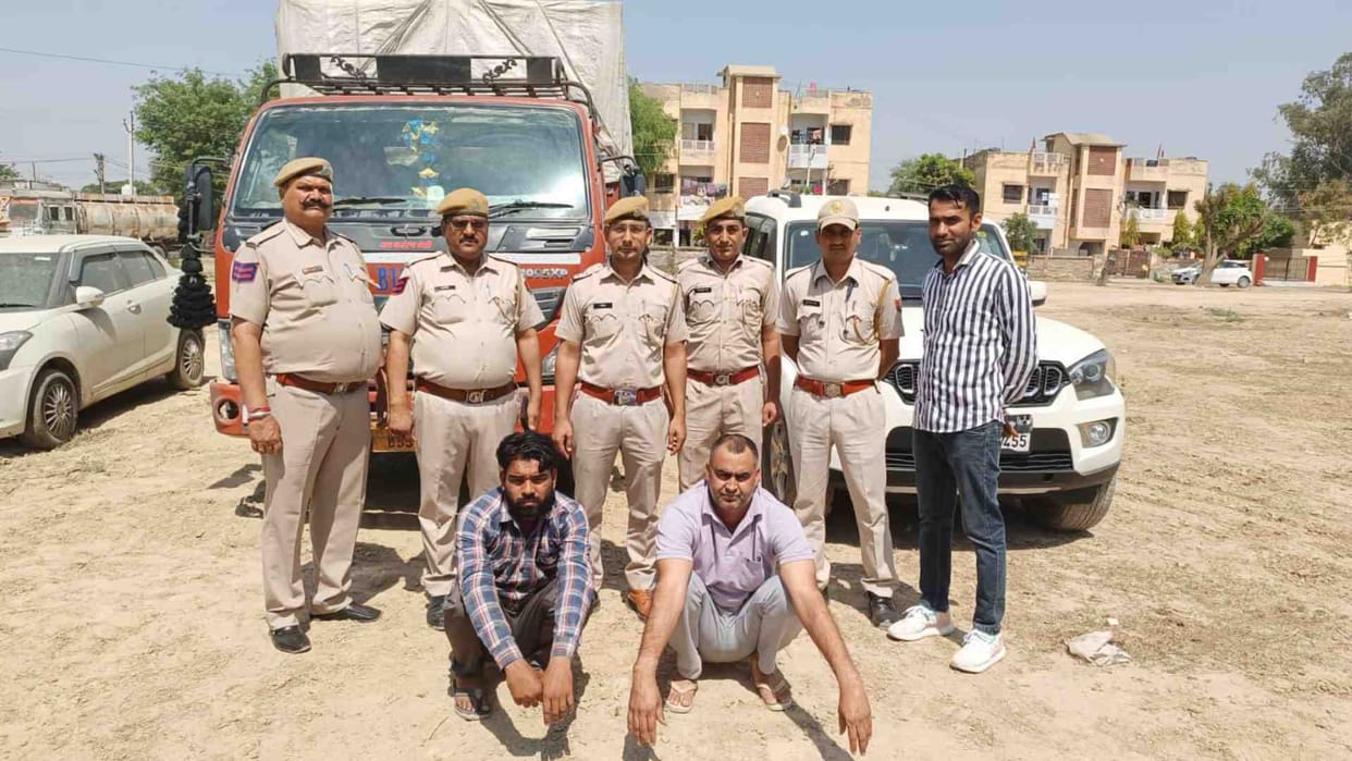 Hanumangarh: 95 kg doda poppy recovered from Canter and Scorpio, two smugglers arrested